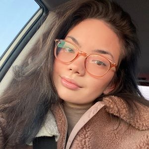 Meet your Posher, Dana